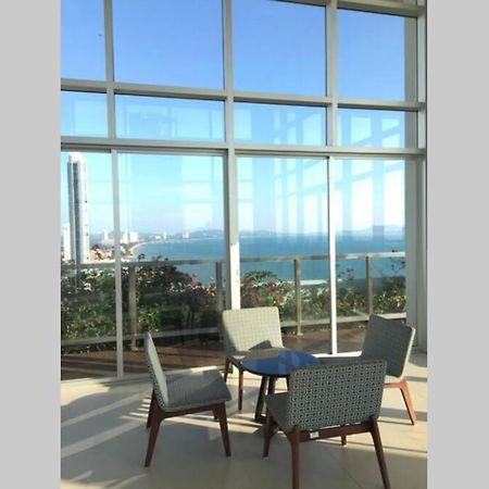 Stunning Seaview Suite Jomtien Exterior foto