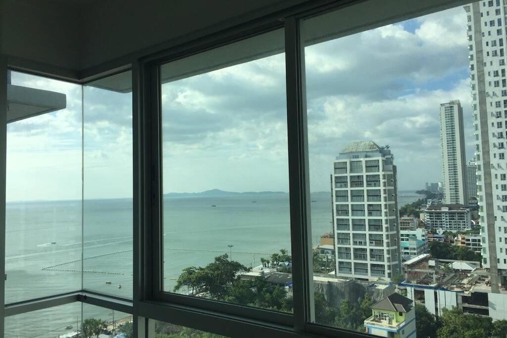 Stunning Seaview Suite Jomtien Exterior foto