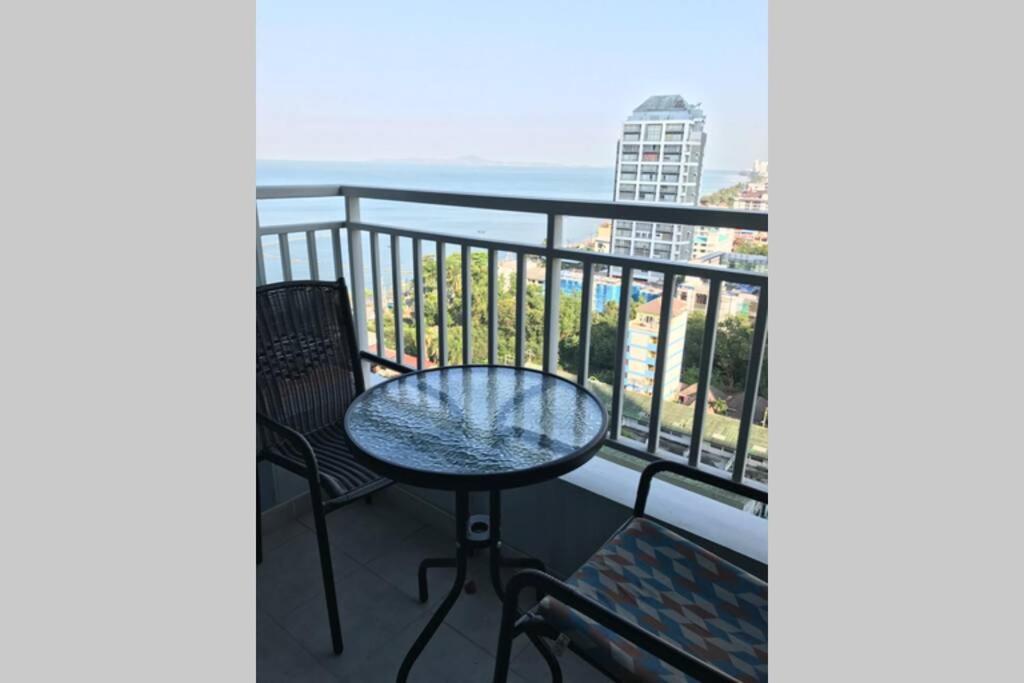 Stunning Seaview Suite Jomtien Exterior foto